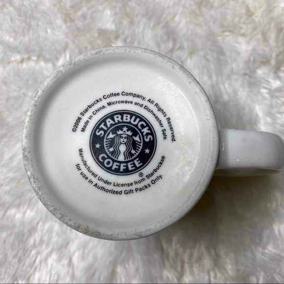 Starbucks 2006 Logo White Mug - Picture 4 of 4